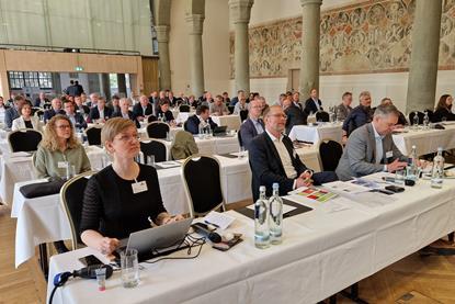 Die diesjährige Gremientagung der Bundesvereinigung der Erzeugerorganisationen für Obst und Gemüse (BVEO), die vom 23. bis 25. März in Konstanz stattfand, stand ganz im Zeichen eines unverändert herausfordernden Markt- und Politikumfeldes in Deutschland.