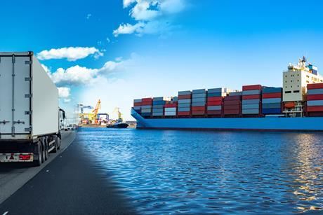 Transport per Lkw und Schiff