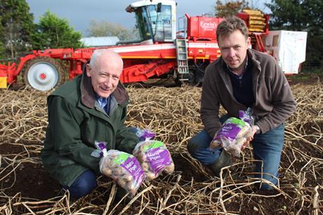 L-r: Wilson's Country managing director Lewis Cunningham with company agronomist Stuart Meredith