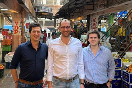 Menno van Breemen (pictured left) visiting Mumbai wholesale markets