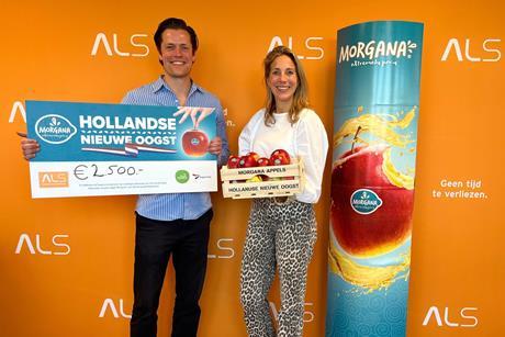 Morgana brand manager Tim Kievits with Limore Noach, ALS Netherlands Foundation