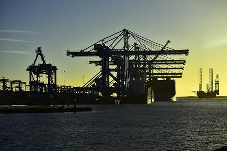 APMT at Port of Rotterdam credit Danny Cornelissen