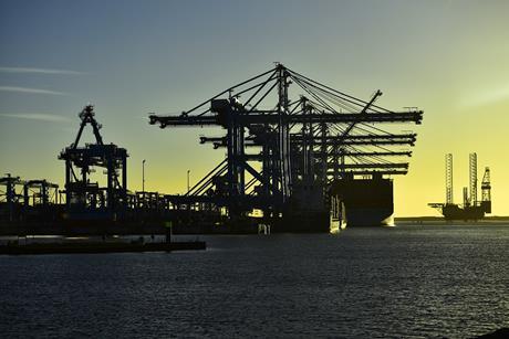 APMT at Port of Rotterdam credit Danny Cornelissen