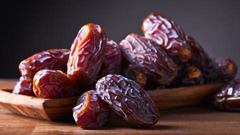GEN Medjool dates AdobeStock_140373924