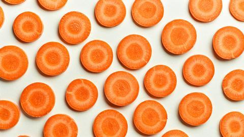 Aufgeschnittene Karotten