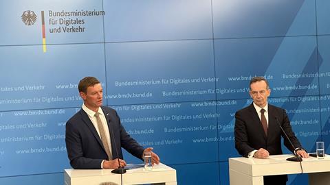 Prof. Dr. Dirk Engelhardt, Vorstandssprecher BGL (l.) und Bundesminister Volker Wissing - BGL