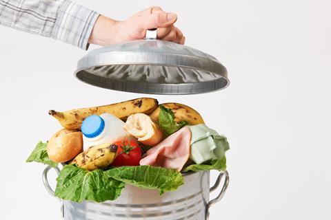Mülltonne mit Lebensmittelabfällen