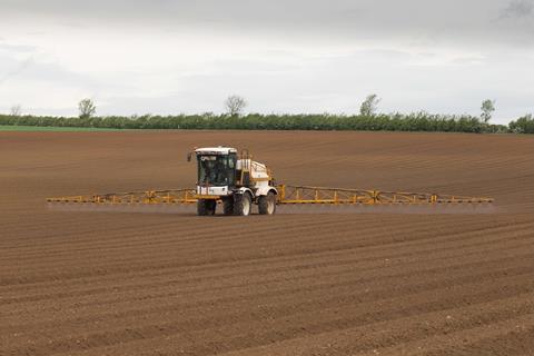 Crop protection on potato fields