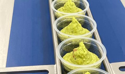 Lazy Foods stellt Guacamole und Aufstriche aus Avocados her und testete erfolgreich die Roboter Avocado Linie unter realen Produktionsbedingungen.