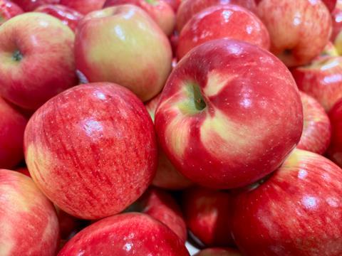 US apples AdobeStock_1174633314