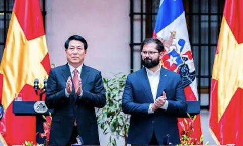 Vietnamese president Luong Cuong and his Chilean counterpart Gabriel Boric