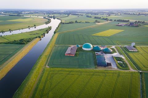 Landwirtschaftlicher Bertrieb von oben