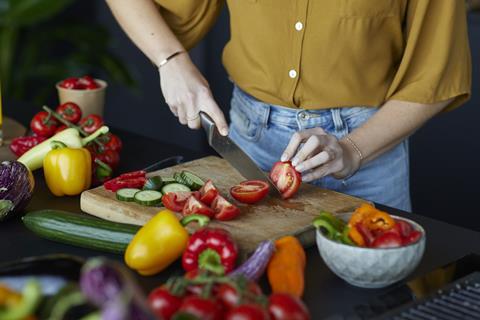 Growers United chopping tomatoes