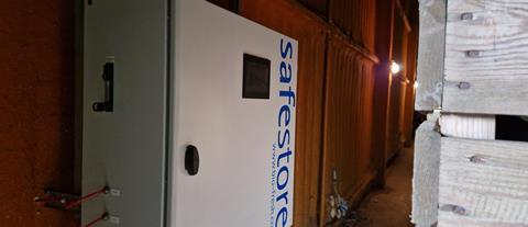 The CO2 monitor can be connected to store ventilation systems allowing fully automated management of CO2