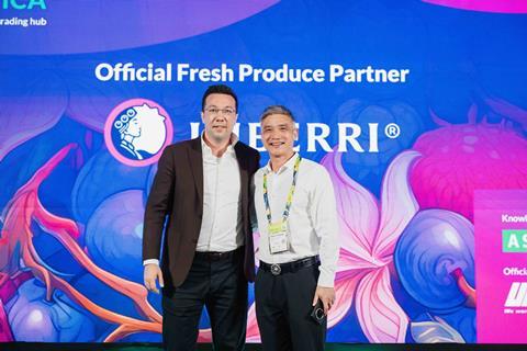 l-r David Axiotis, managing director of Global Produce Events, organiser of Asia Fruit Logistica and Aaron Huang, senior vice president of Imberri