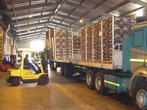 Fruit off-loaded in port of Durban