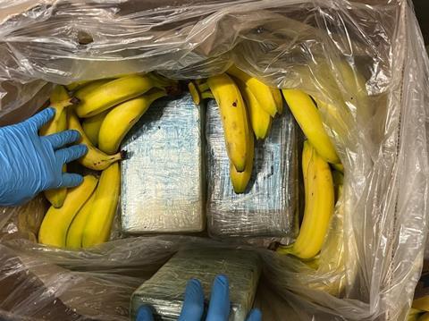 DE Polizei Mönchengladbach Bananenkartons