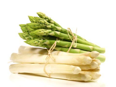weisser und grüner spargel-ExQuisine_AdobeStock_20969057