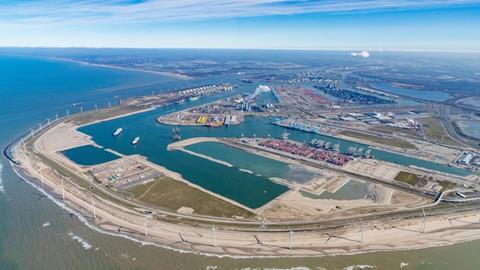 Luftaufnahme der Maasvlakte 2