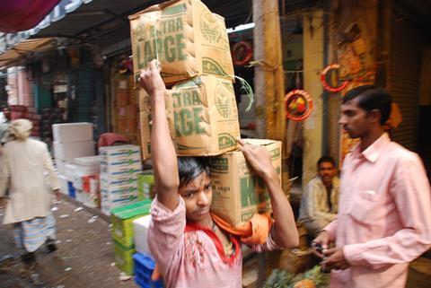 IN Azadpur wholesale market Delhi boxes