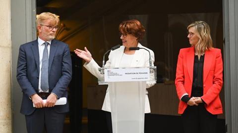 Annie Genevard (m.) mit Marc Fesneau (l.) und Agnès Pannier-Runacher (r)