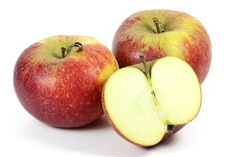 Apfel ganz und aufgeschnitten