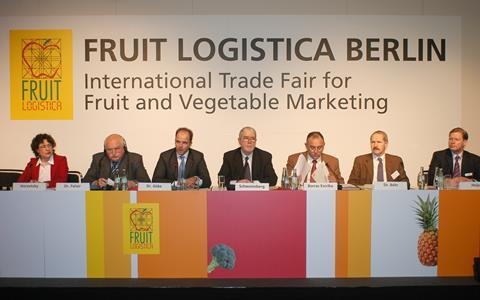 Schweinsberg chairs the opening press conference of Fruit Logistica 2005