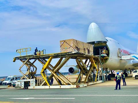 Vuelo directo desde CEA con productos frescos de Sudamérica |  condición