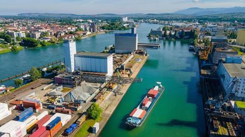 Vernetzung der See- und Binnenhäfen wie dem Schweizer Hafen