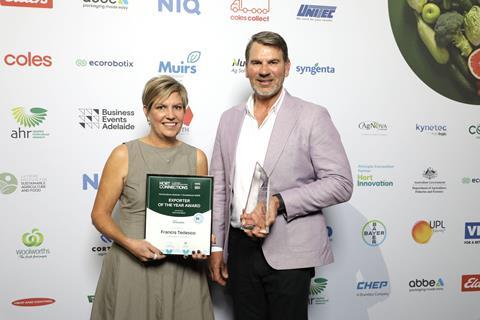 Exporter of the Year Award partnered by Hort Innovation. Winner Francis Tedesco from Center West Exports in WA (Right) and presented by Julie Bird, Chair of Hort Innovation Ausveg