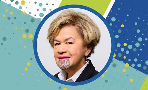 thumbnail_PP_web story portrait mockup copy (5)