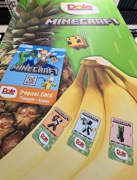 Dole Minecraft pineapple bananas Fruit Logistica