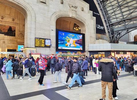 Europe Media promo campaign Syracuse lemons Milan Central Station