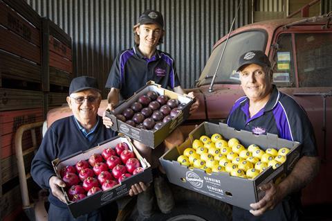 Southern Forests growers with their produce