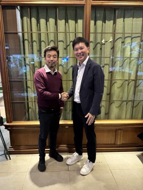 (l-r) Great Giant Foods' Tommy Wattimena and DiMuto's Gary Loh