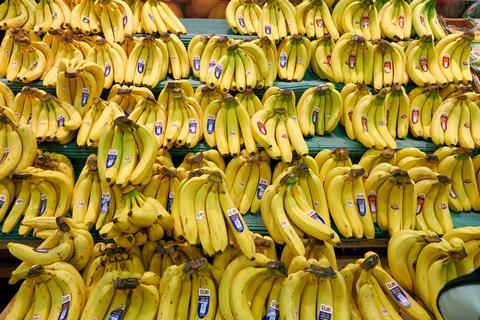 AdobeStock 511784739 Dole bananas Philippines Lotte Mart Seoul