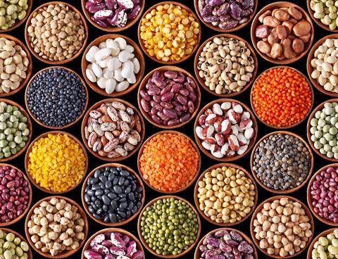 GEN peas beans AdobeStock_41953715