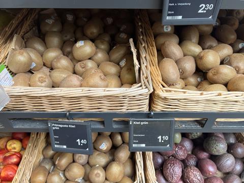 Italian and Greek kiwifruit