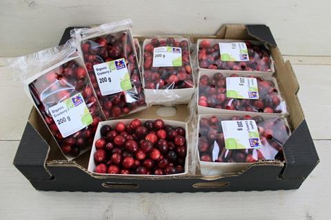 Eosta Nature and More organic cranberries packaged