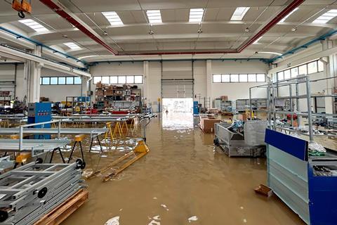 IT Unitec flood 1
