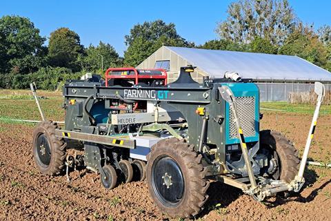 Hackroboter für den Gartenbau