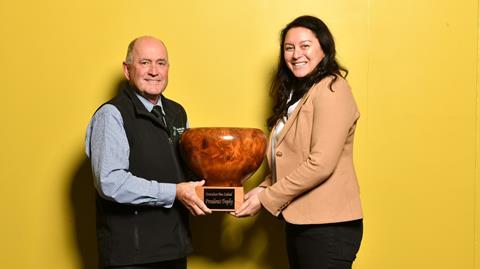 Barry O'Neil presents Miriana Stephens with the President's Trophy