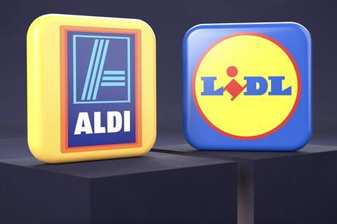 Aldi and Lidl signs MUST CREDIT Andreas Prott - Adobe Stock