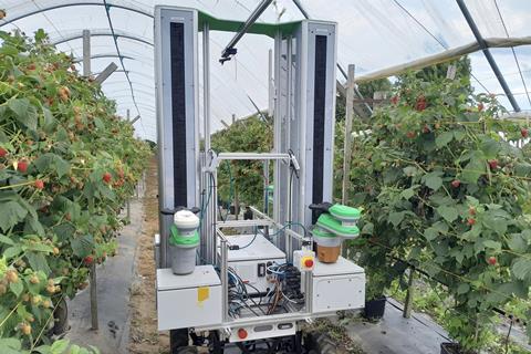 Fieldwork Robotics Dynium collaboration UK