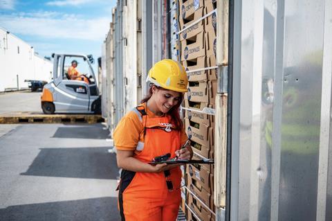 Port of Antwerp-Bruges BNFW Fyffes pineapples