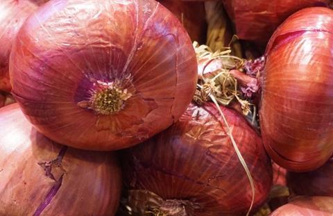 GEN red onions