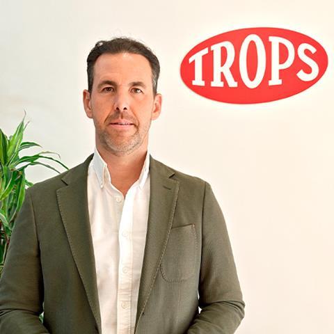 Victor Luque, Trops